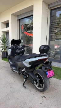 دراجات-نارية-وسكوترات-yamaha-tmax-563-new-nardo-2025-الشلف-الجزائر
