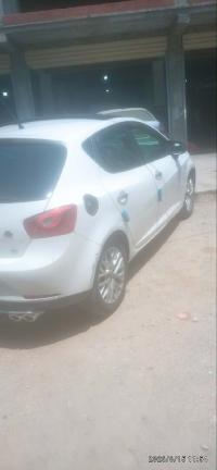 سيارات-seat-ibiza-2012-الرغاية-الجزائر