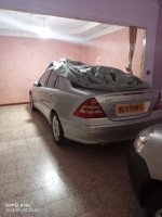 voitures-mercedes-classe-c-2006-c200-tlemcen-algerie