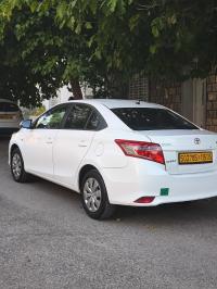 سيارات-toyota-yaris-sedan-2015-style-المعذر-باتنة-الجزائر