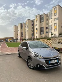 Peugeot 208 2019 Allure