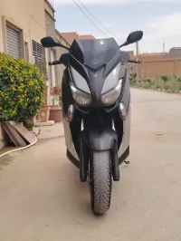 Yamaha Xmax 2016