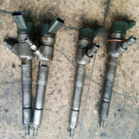 pieces-moteur-4-li-injecteur-mahindra-scorpio-bab-ezzouar-alger-algerie