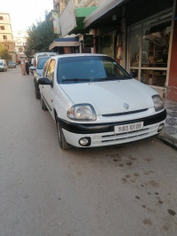 voitures-renault-clio-2-2001-دبزة-ouled-el-alleug-blida-algerie