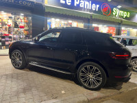 voitures-porsche-macan-2017-alger-centre-algerie