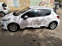 voitures-peugeot-207-2011-baraki-alger-algerie