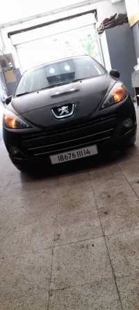 voitures-peugeot-207-2011-khemis-miliana-ain-defla-algerie