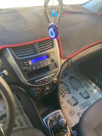 سيارات-hyundai-accent-rb-5-portes-2013-style-خنشلة-الجزائر