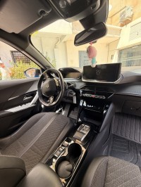 سيارات-peugeot-2008-2023-قسنطينة-الجزائر