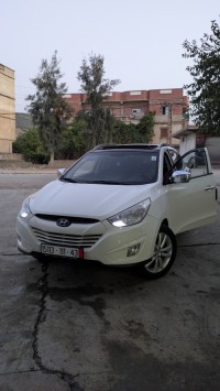 سيارات-hyundai-tucson-2011-فرجيوة-ميلة-الجزائر
