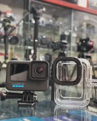 GOPRO 11 comme neuf avec caisson original 