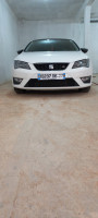 moyenne-berline-seat-leon-2016-fr15-mostaganem-algerie