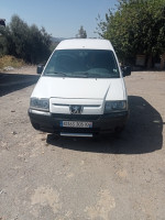 utilitaire-peugeot-expert-2005-vu-long-lakhdaria-bouira-algerie