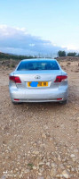 voitures-toyota-avensis-2012-arris-batna-algerie