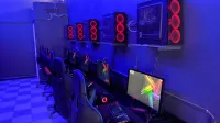 10 PCs salle de jeux 