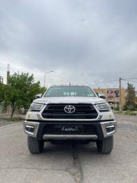 السيارات-النفعية-toyota-hilux-2022-legend-sc-4x4-المدية-الجزائر