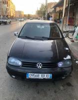 moyenne-berline-volkswagen-golf-4-2001-bouira-algerie