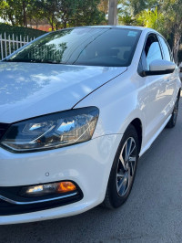 voitures-volkswagen-polo-2017-bleu-montion-alger-centre-algerie