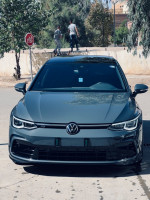 moyenne-berline-volkswagen-golf-8-2022-rline-tiaret-algerie