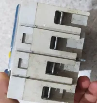 Disjonteur compact