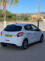 voitures-peugeot-208-2014-allure-bordj-menaiel-boumerdes-algerie