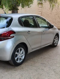 Peugeot 208 2016 Access Facelift