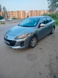 سيارات-mazda-3-موقف-سيارة-2015-برج-الكيفان-الجزائر