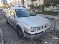 voitures-volkswagen-golf-4-2002-setif-algerie