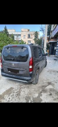 سيارات-peugeot-rifter-2023-allure-اليشير-برج-بوعريريج-الجزائر