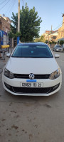 voitures-volkswagen-polo-2013-life-el-bouni-annaba-algerie