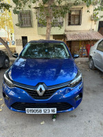 voitures-renault-clio5-2023-zen-cheraga-alger-algerie