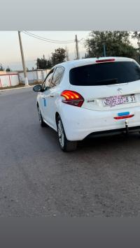 سيارات-peugeot-208-2018-وهران-الجزائر