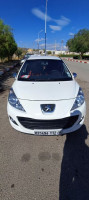 voitures-peugeot-207-2012-batna-algerie