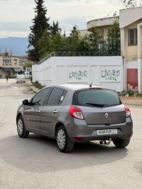 سيارات-renault-clio-3-2011-بني-تامو-البليدة-الجزائر