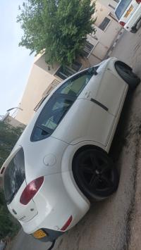 سيارات-seat-leon-2012-fr-معسكر-الجزائر