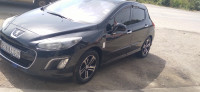 moyenne-berline-peugeot-308-2013-sportium-kherrata-bejaia-algerie