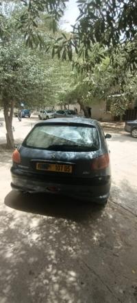 سيارات-peugeot-206-2007-باتنة-الجزائر