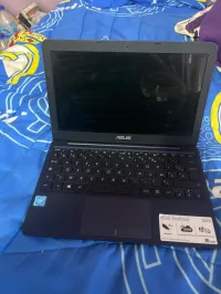 Azuz X205TA