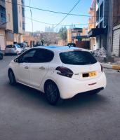 tout-terrain-suv-peugeot-2008-2015-allure-tiaret-algerie