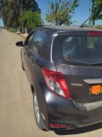 citadine-toyota-yaris-2012-touch-active-tacheta-zougagha-ain-defla-algerie