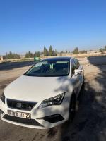 moyenne-berline-seat-leon-2017-el-eulma-setif-algerie