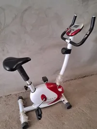 vélo d'appartement tilla K100