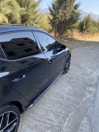 سيارات-seat-leon-2017-البليدة-الجزائر