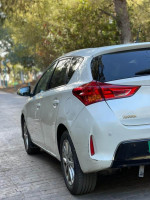 voitures-toyota-auris-2014-touggourt-algerie