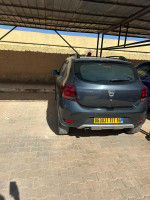 voitures-dacia-sandero-2017-stepway-hassi-messaoud-ouargla-algerie