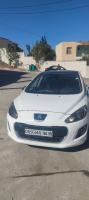 moyenne-berline-peugeot-308-2014-allure-ghebala-jijel-algerie