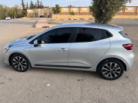 voitures-renault-clio-5-2022-evolution-mansourah-tlemcen-algerie