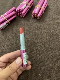 Rouge a lèvres Maybelline Wet Shine fusion