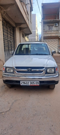 utilitaire-toyota-hilux-2005-beni-tamou-blida-algerie