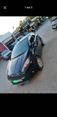 voitures-ford-fiesta-2014-trend-look-dely-brahim-alger-algerie